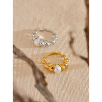 Twista Pearl Geometric Ring