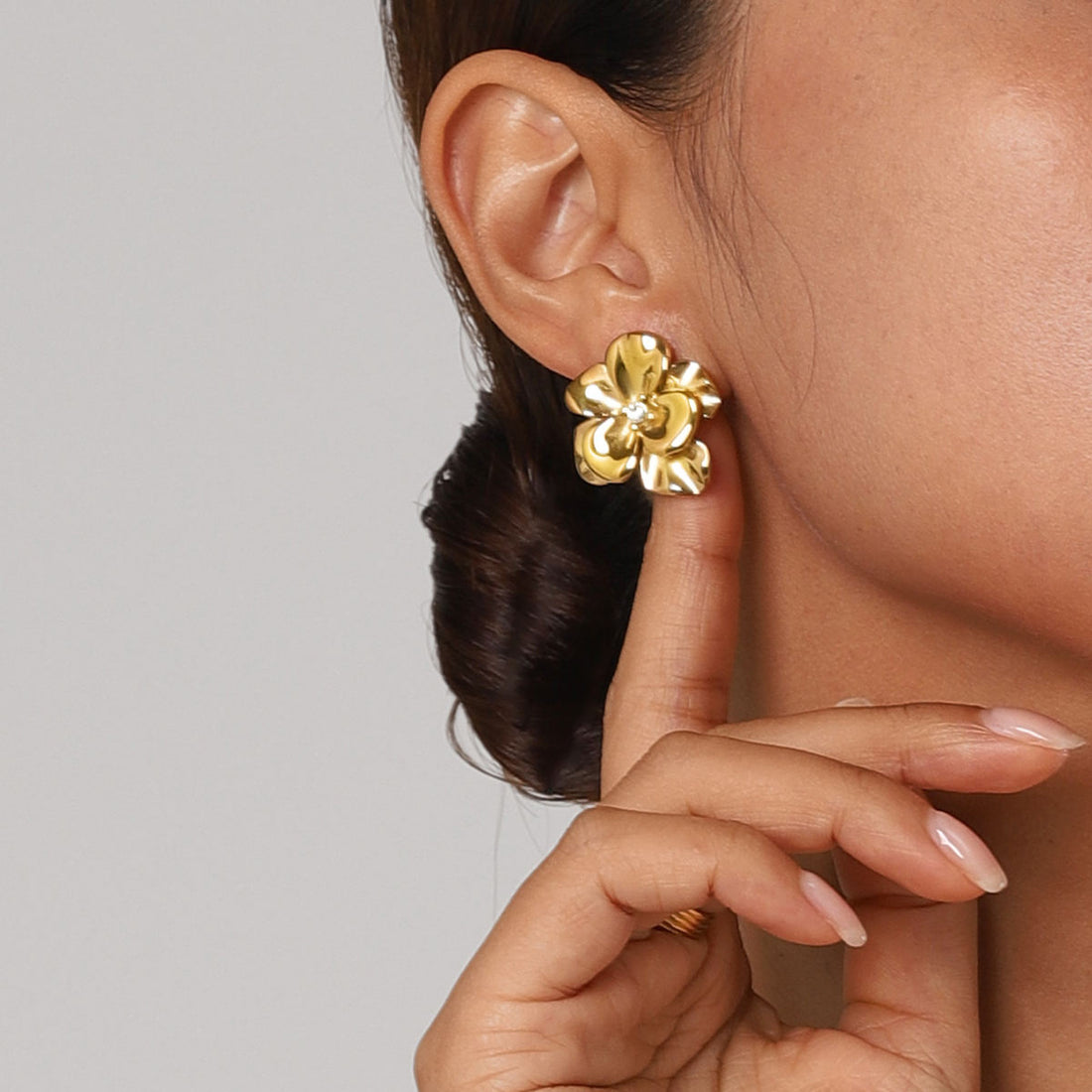 Bloom Gold Plated Earrings connects with flower design