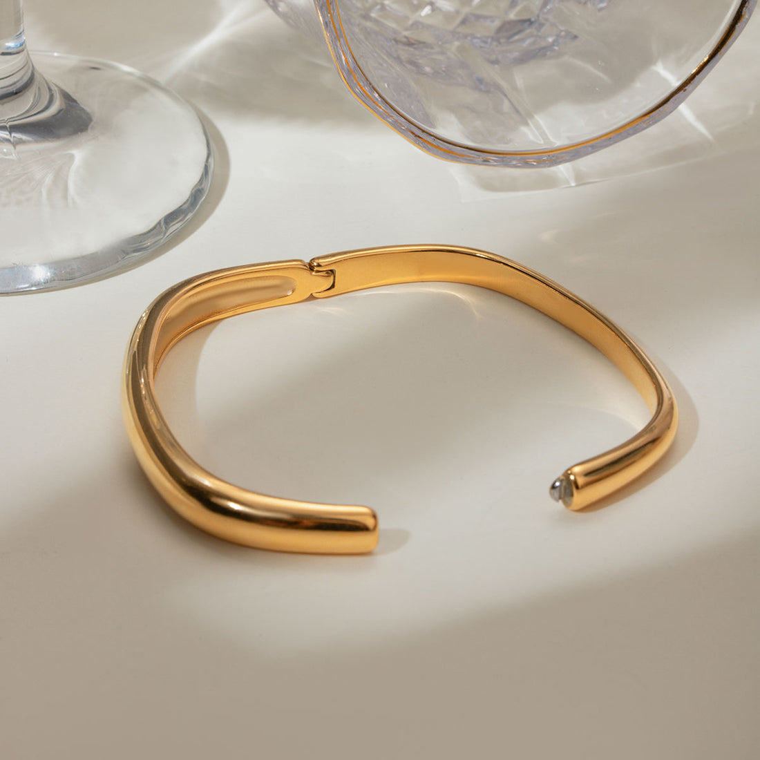 Aurora Buckle Gold Bangle