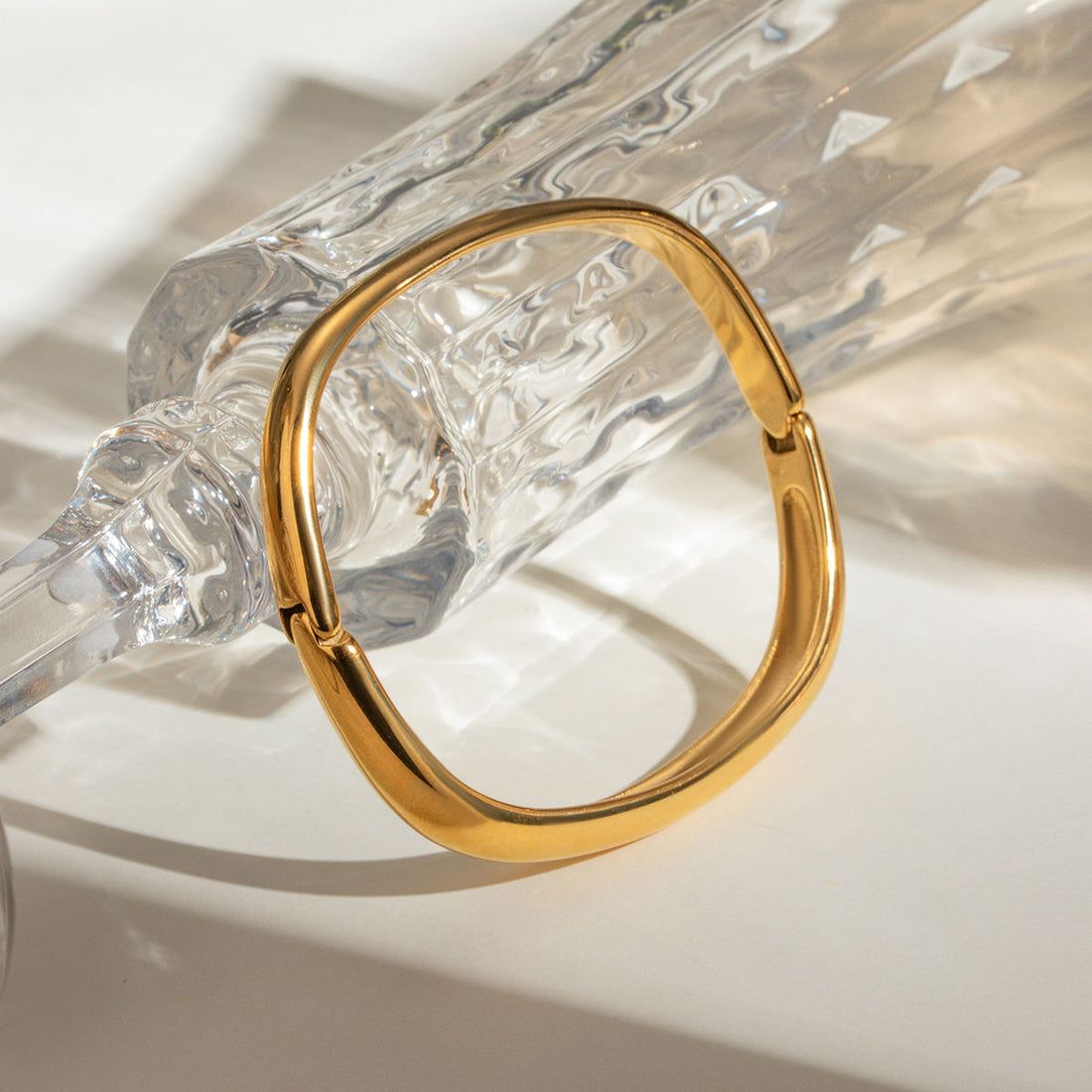 Aurora Buckle Gold Bangle