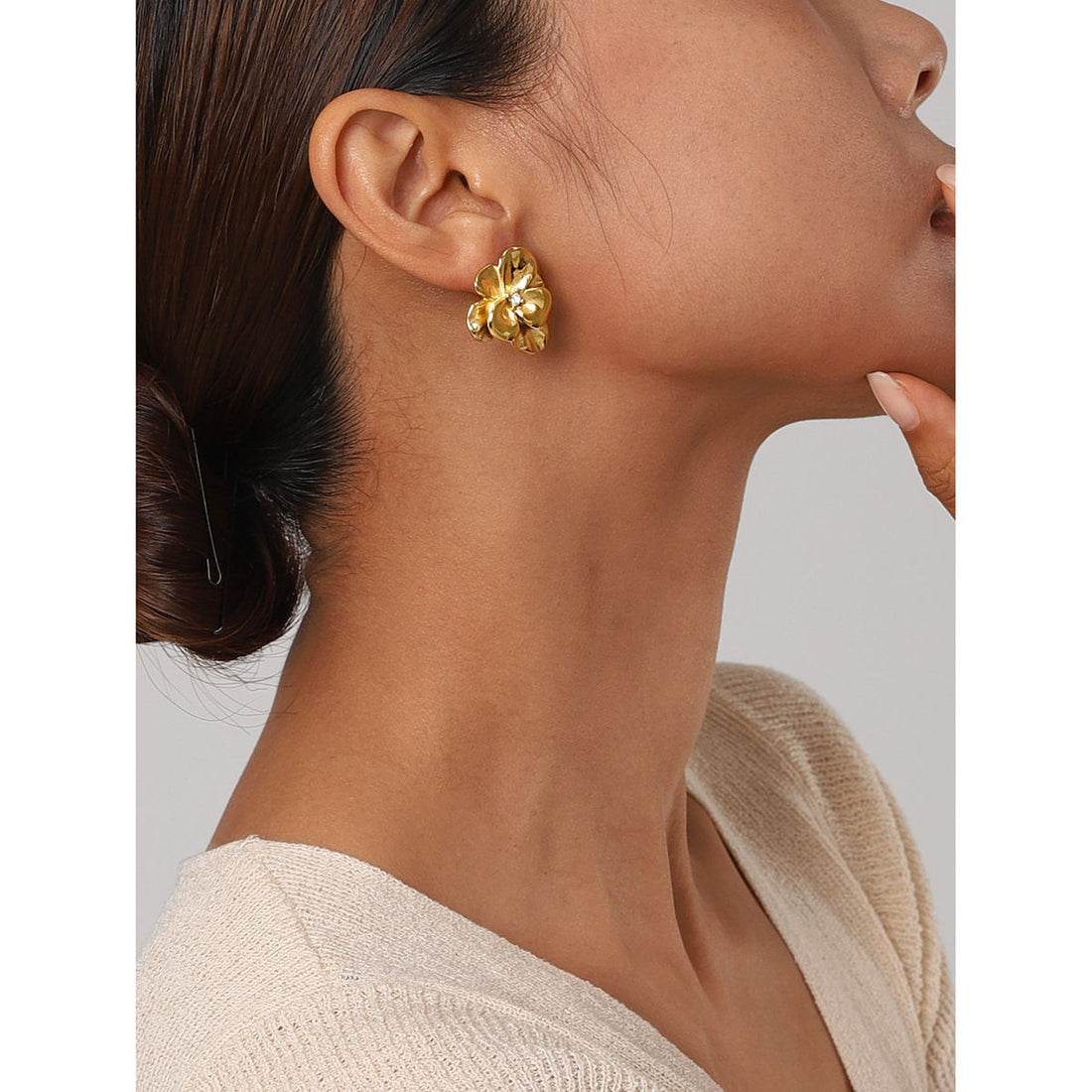 Bloom Gold Plated Earrings connects with flower design