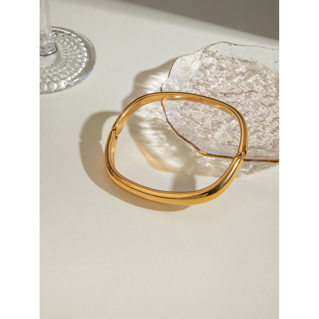 Aurora Buckle Gold Bangle