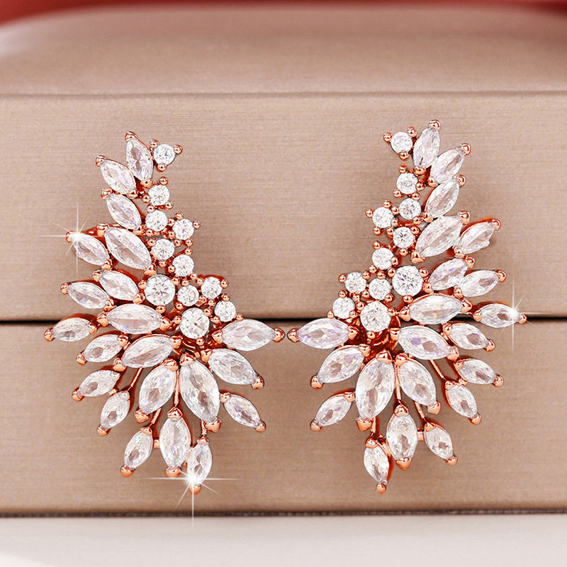 Aurelia Spark Studs