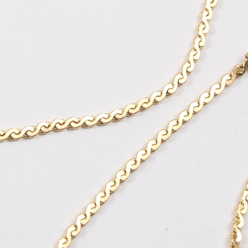 Velin Curve Necklace