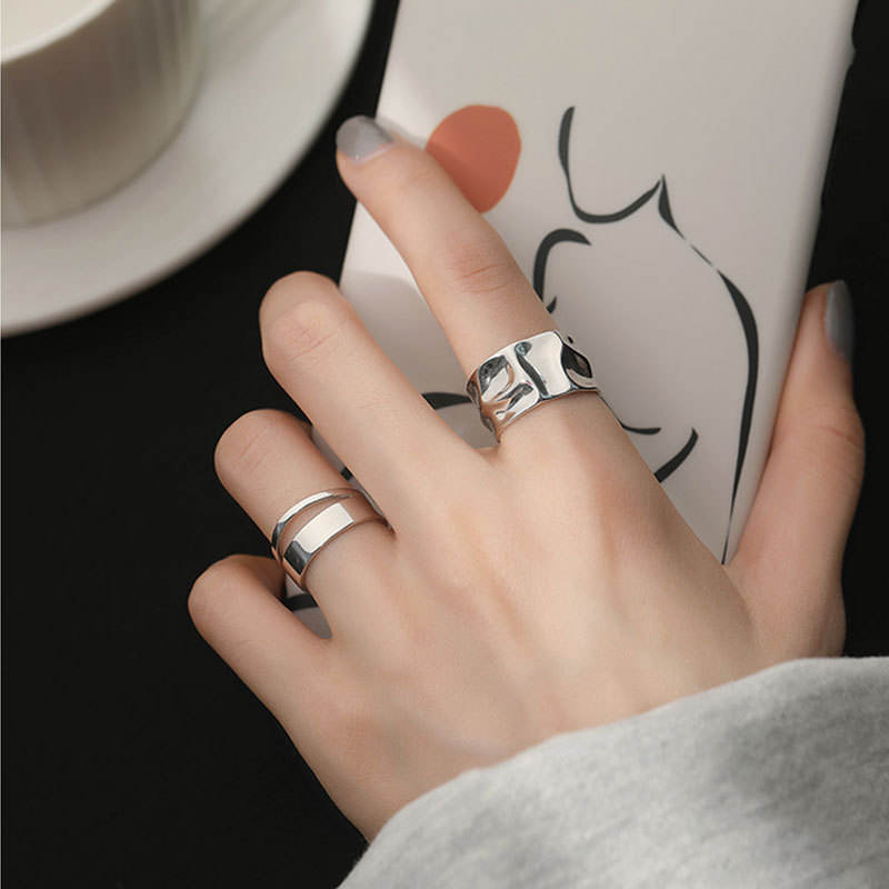 Luna Hollow Curve Ring