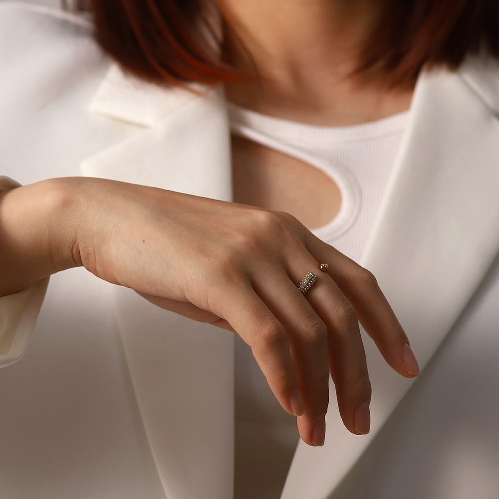 Iridescent Drop Zircon Ring