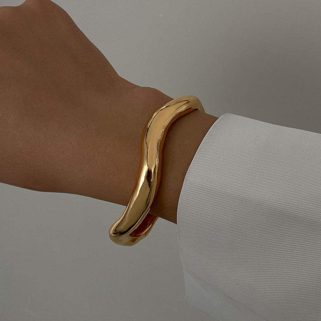 Wave Textured Bangle